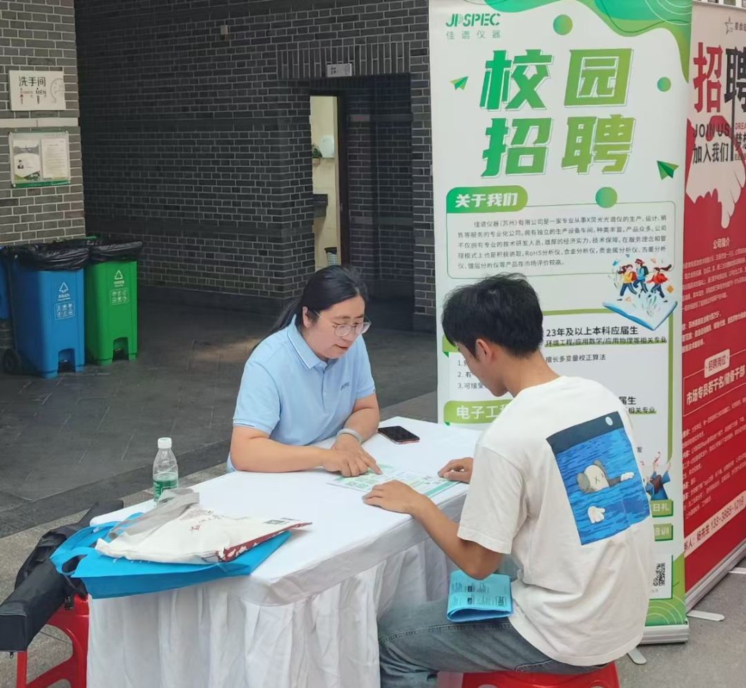 1716791421.png 640 (1).png